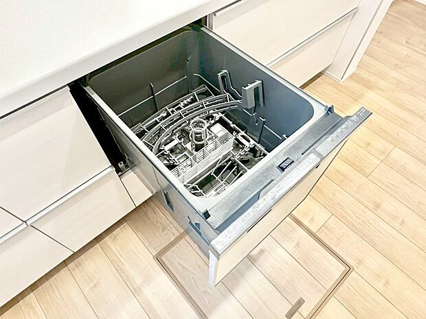 面倒なお片づけは食洗機にお任せ！家事の負担が減って、時間にも気持ちにもゆとりができます。