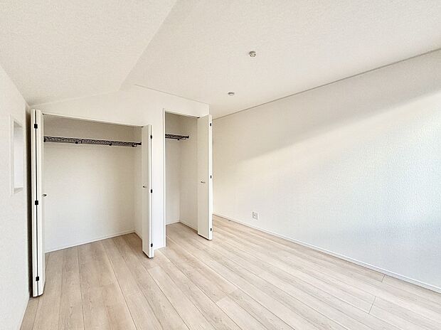 収納が充実しているので居住スペースを広々使えます