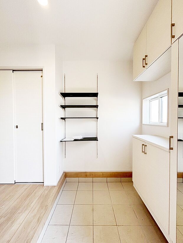 家族の帰宅やお客様をあたたかく迎える玄関