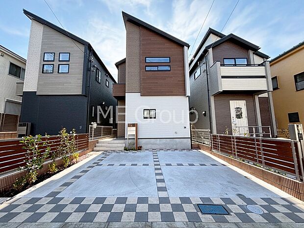 溢れる陽光でご家族の笑顔も輝く