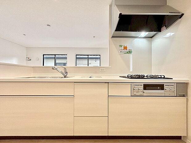 料理をしながらでもご家族との会話を楽しめる対面キッチン