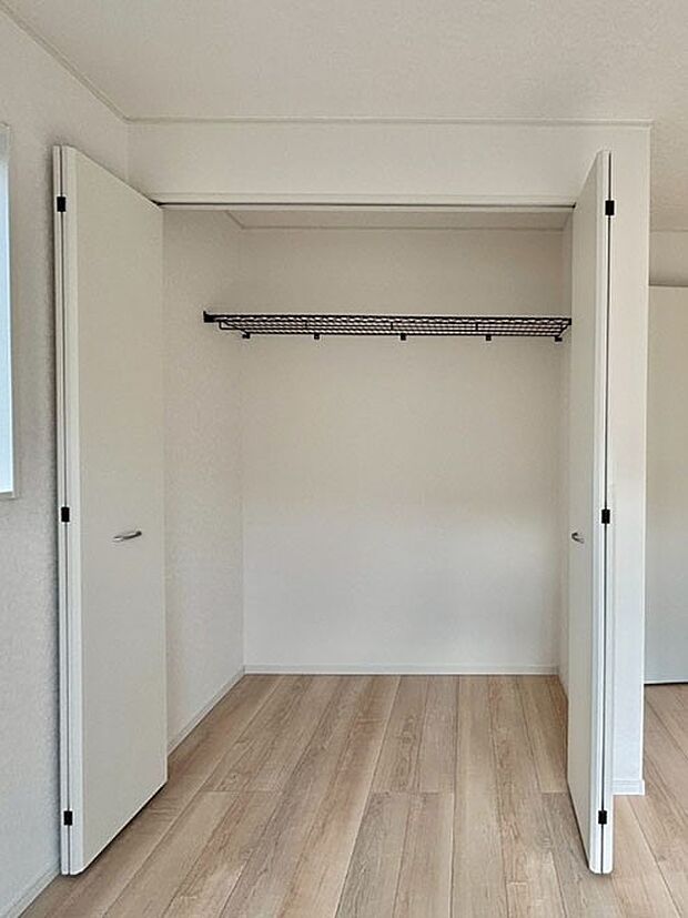 たっぷりの収納スペースで快適に暮らせそう 