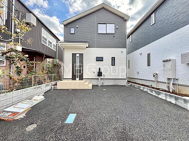 洗練された外観、上質な住空間が広がる室内は永く安心して過ごせる住居です。 