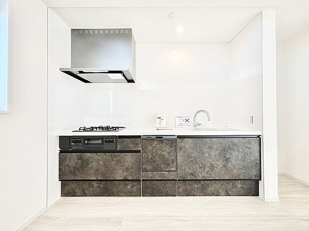 毎日使うキッチンだから、使いやすさ&お手入れのしやすさにこだわりました。