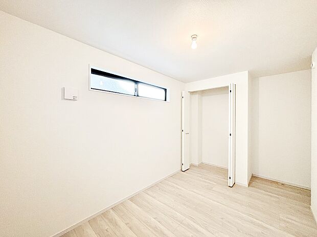 個室としても利用できるサービスルーム