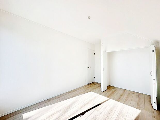 収納が充実しているので、居住スペースを広く使えます。