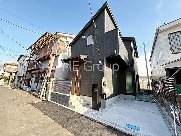 溢れる陽光でご家族の笑顔も輝く