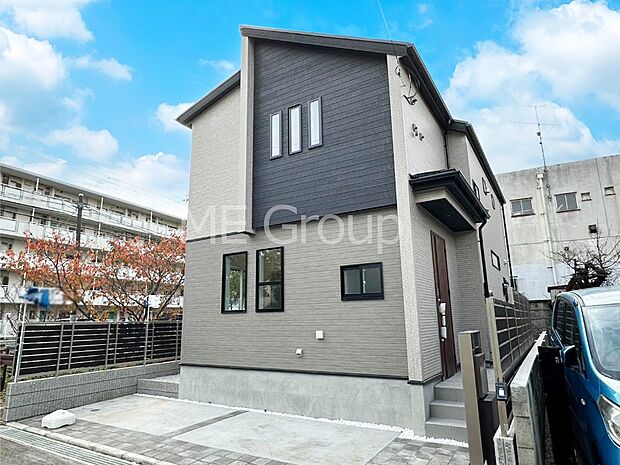 溢れる陽光でご家族の笑顔も輝く