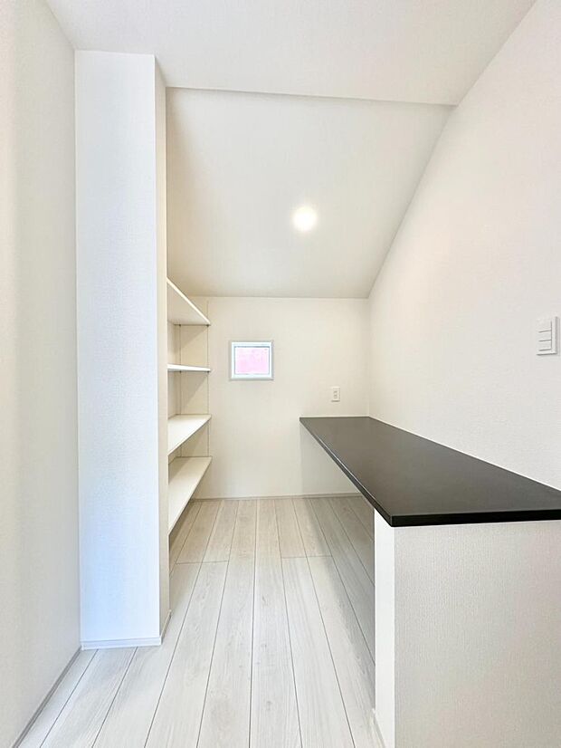 カウンター付きワークスペース