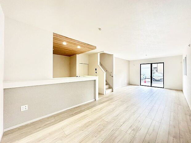 ご家族とのコミュニケーションが深まるリビングイン階段を採用。