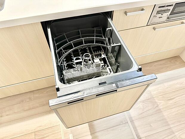 面倒なお片づけは食洗機にお任せ!家事の負担が減って、時間にも気持ちにもゆとりができます。