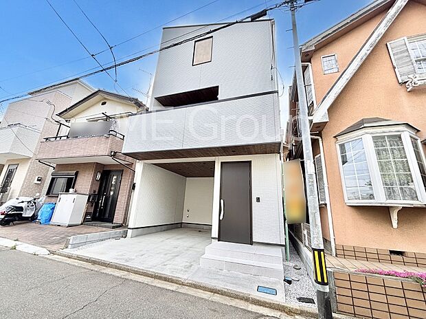 たっぷりの陽光と心地よい風が舞い込む住まい   