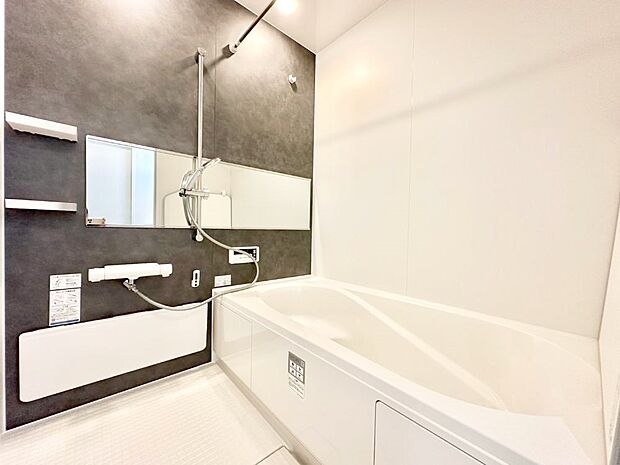 一日の疲れを癒やす大切なバスタイム。ゆっくりとお風呂を楽しんで疲れをとりたいですね!