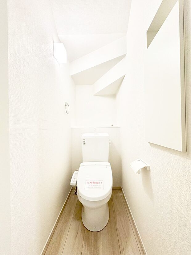 トイレは安心の2箇所！朝のバタバタも一安心です。 