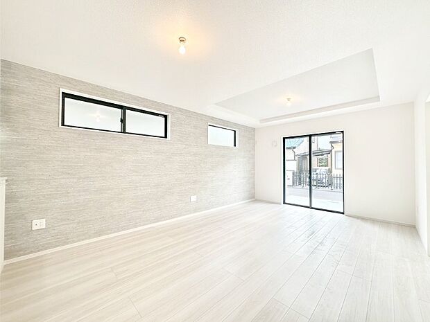 家族の笑顔が自然と生まれてくる、そんな雰囲気のダイニングに仕上がっています