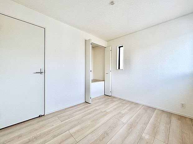 収納が充実しているので、居住スペースを広く使えます。 