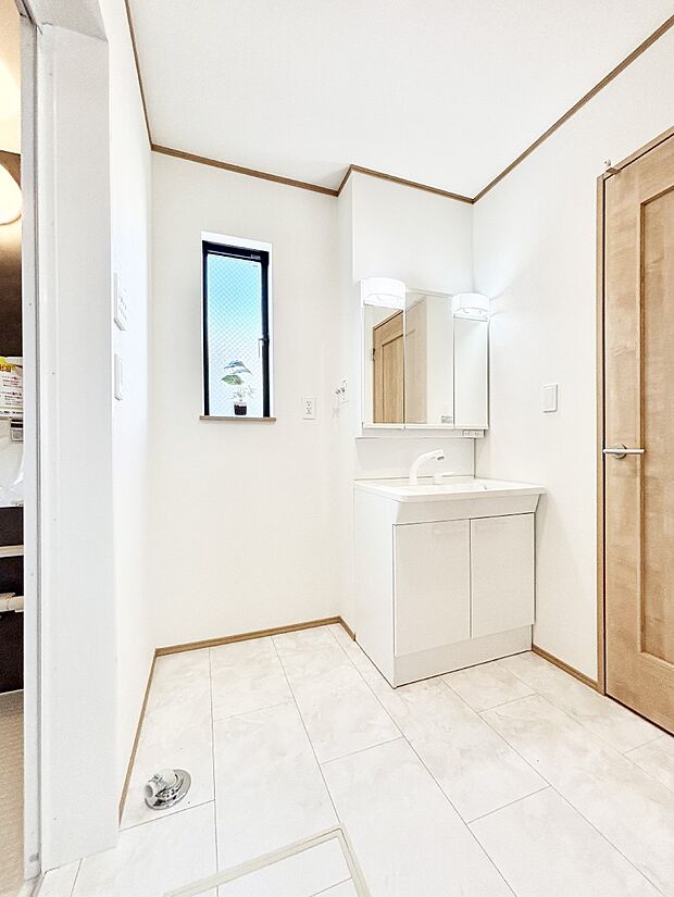 広々とゆとりのあるランドリースペース