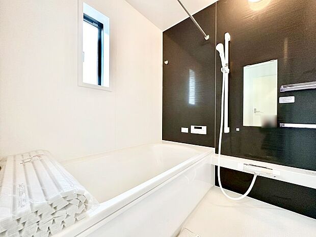 落ち着いた雰囲気でゆっくりお寛ぎいただけるバスルーム