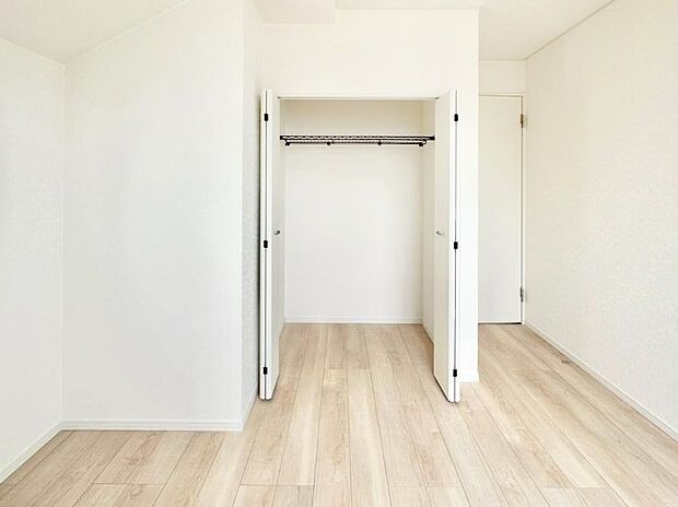 たっぷりの収納スペースで快適に暮らせそう