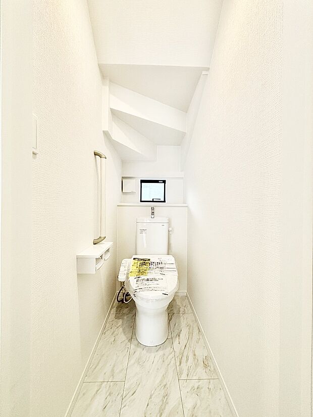 トイレは温水洗浄機能付き