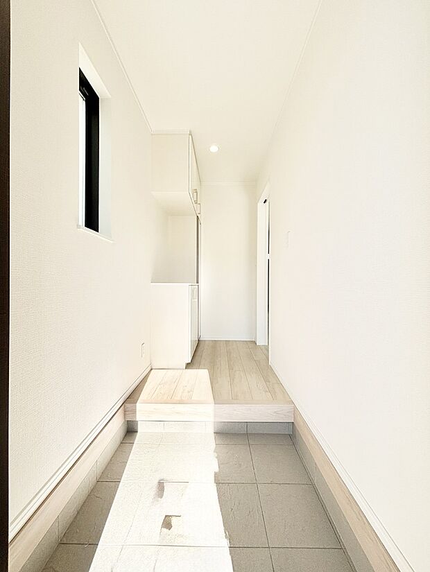 家族の帰宅やお客様をあたたかく迎える玄関