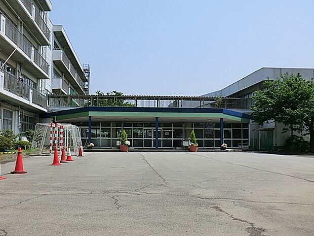 中学校 1240m 新座市立第三中学校