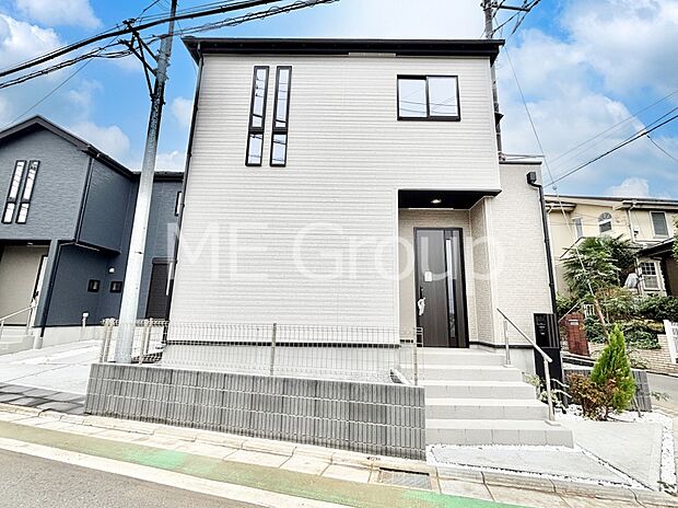 洗練された外観、上質な住空間が広がる室内は永く安心して過ごせる住居です。 