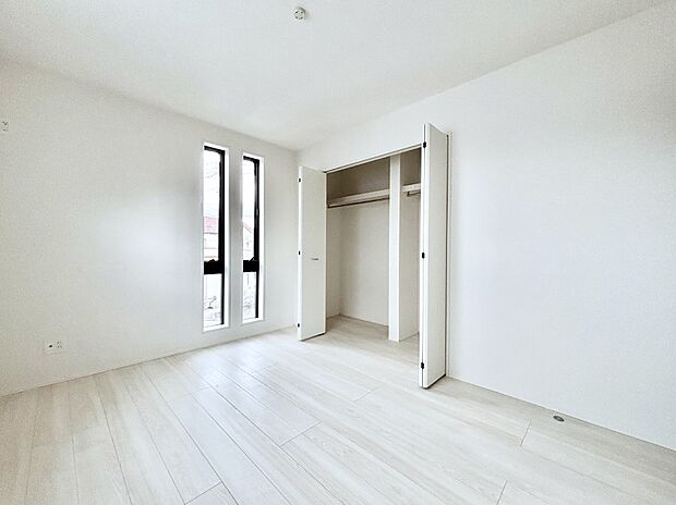 子供部屋にもおすすめな収納スペースたっぷりの居室