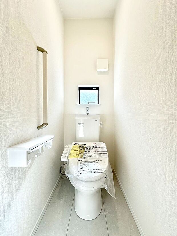 トイレは1階と2階それぞれに配置されていてとても便利です。 