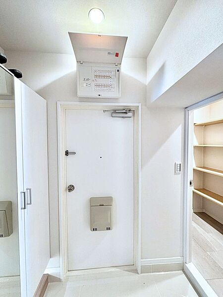 家族の帰宅やお客様をあたたかく迎える玄関