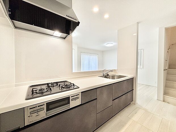 毎日使うキッチンだから、使いやすさ＆お手入れのしやすさにこだわりました。 