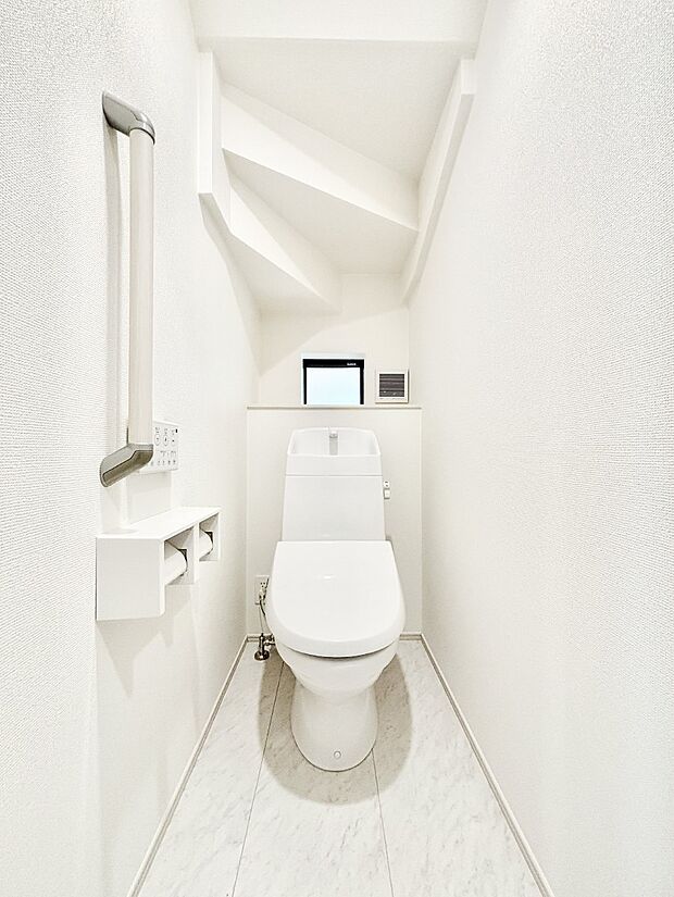 トイレは1階と2階それぞれに配置されていてとても便利です。 