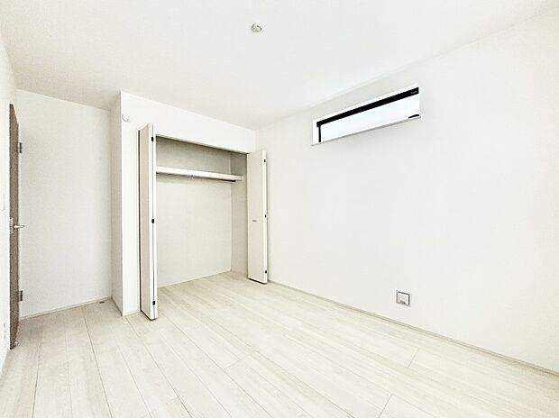 収納が充実しているので、居住スペースを広く使えます。 