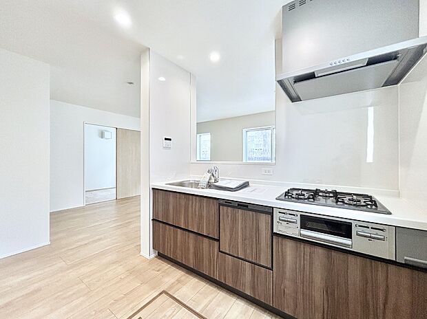 毎日使うキッチンだから、使いやすさ＆お手入れのしやすさにこだわりました。 