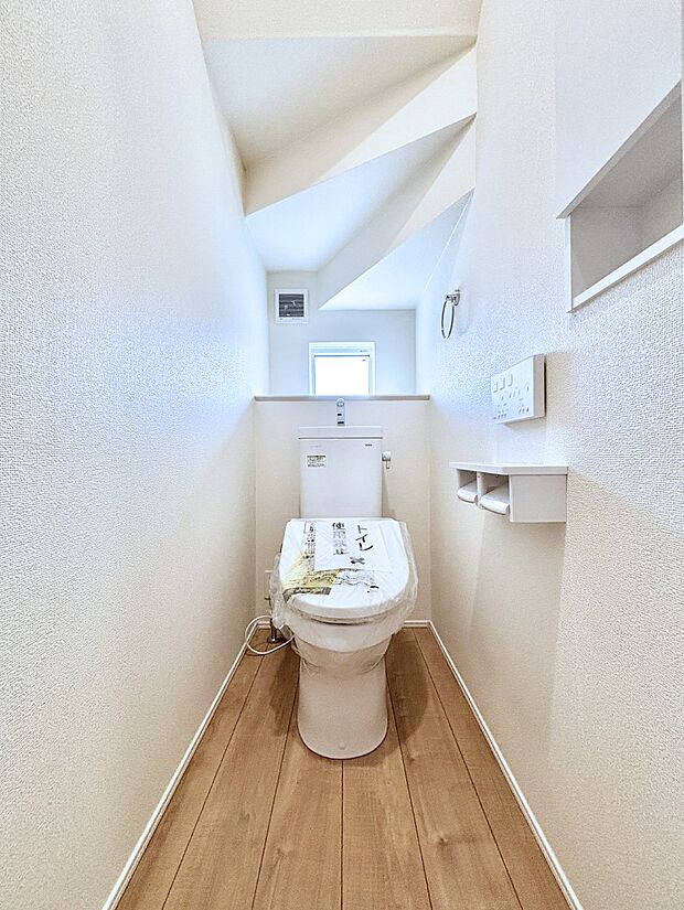 トイレは1階と2階それぞれに配置されていてとても便利です。