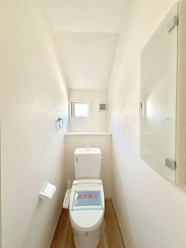 トイレは1階と2階それぞれに配置されていてとても便利です。 