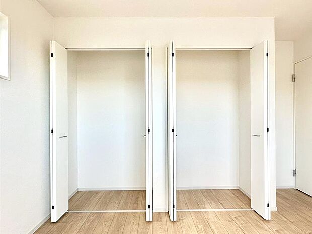 たっぷりの収納スペースで快適に暮らせそう