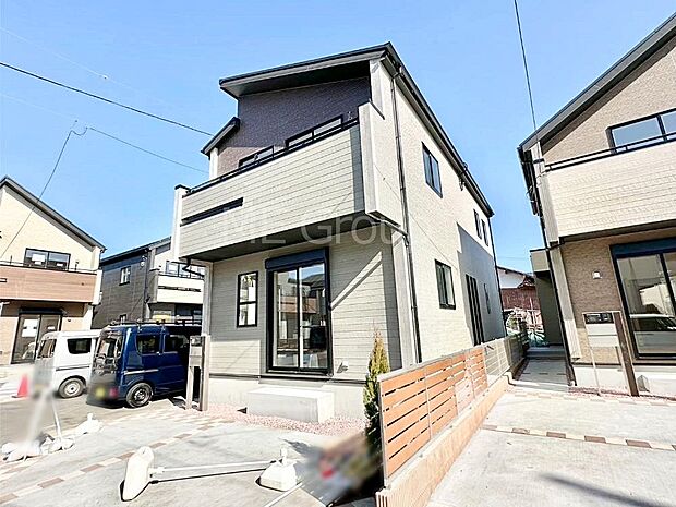 洗練された外観、上質な住空間が広がる室内は永く安心して過ごせる住居です。