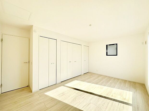 収納が充実しているので、居住スペースを広く使えます。