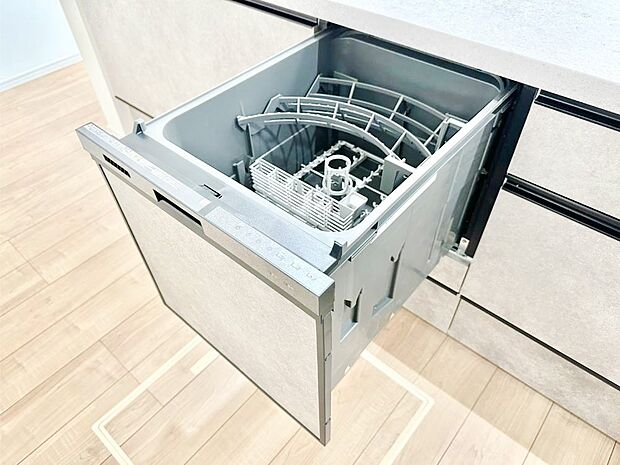 面倒なお片づけは食洗機にお任せ!家事の負担が減って、時間にも気持ちにもゆとりができます。