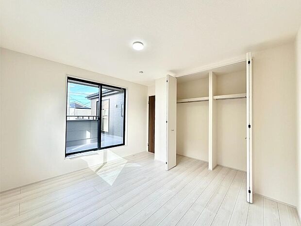 収納が充実しているので居住スペースを広々使えます