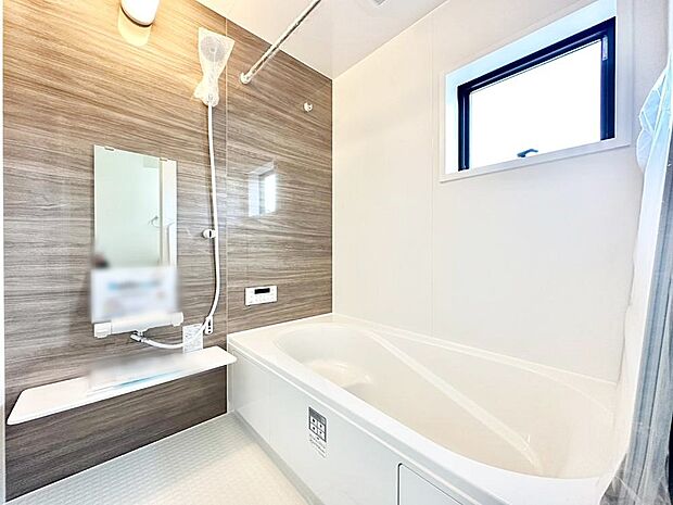 浴室乾燥機付きのバスルームでいつでも快適なバスタイムが楽しめます！