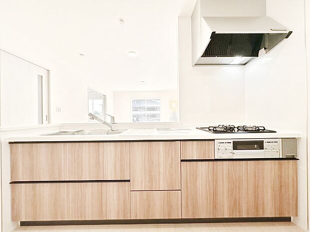 毎日使うキッチンだから、使いやすさ&お手入れのしやすさにこだわりました。