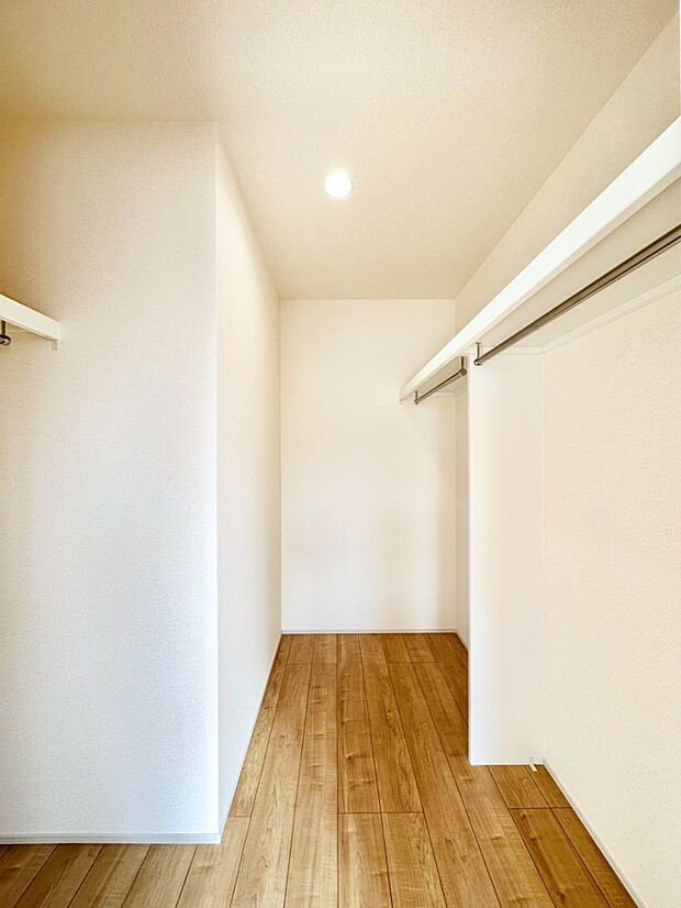 毎日の服選びが楽しくなるウォークインクローゼット