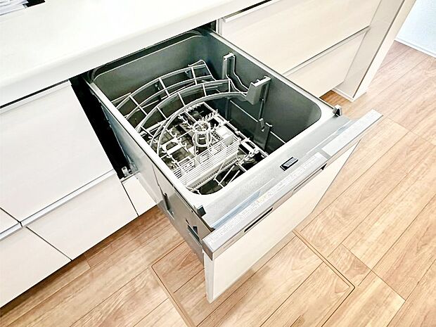 面倒なお片づけは食洗機にお任せ!家事の負担が減って、時間にも気持ちにもゆとりができます。