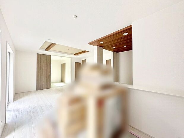 家族の笑顔が自然と生まれてくる、そんな雰囲気のダイニングに仕上がっています