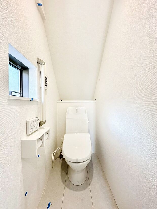 トイレは1階と2階それぞれに配置されていてとても便利です。 