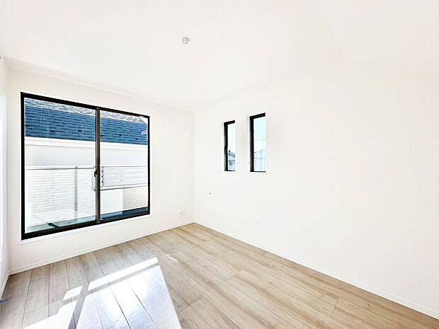 2面採光を確保した明るい空間。家族みんなが快適な暮らしを実現する設計です。