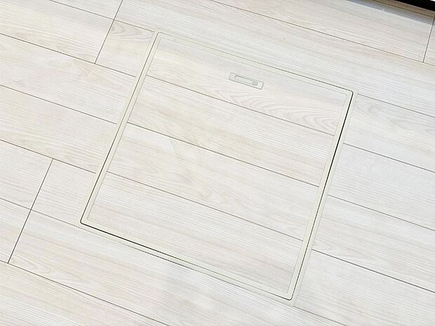 床下収納付き!日用品・非常用品の収納にも大活躍。