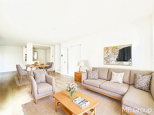 落ち着いた雰囲気のＬＤＫは家族みんなの快適空間※家具はCGです